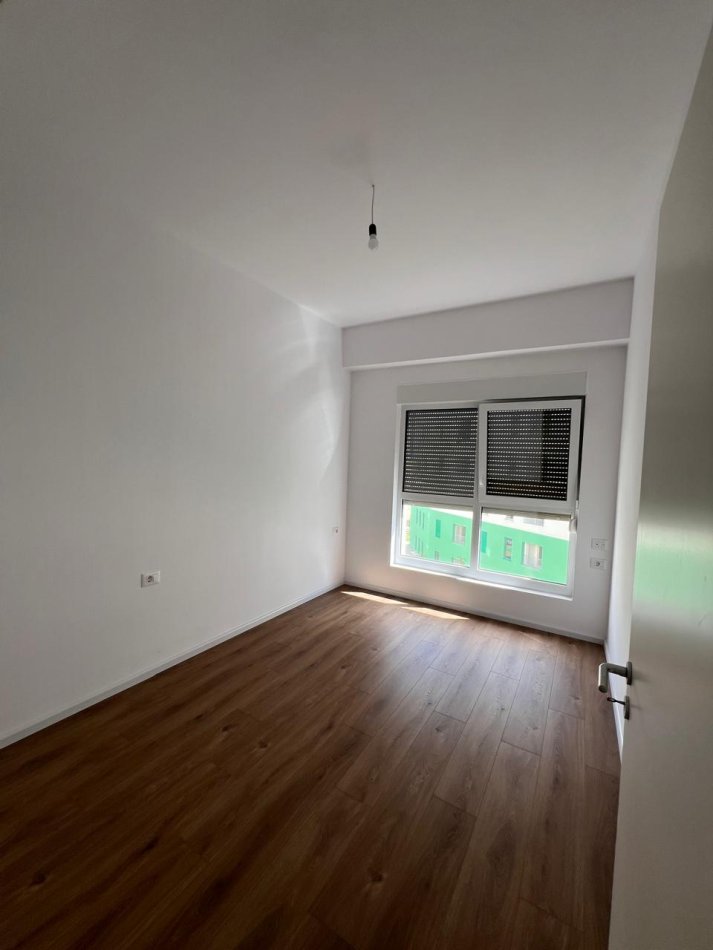 Tirane, shitet apartament 1+1 Kati 5, 64 m² 90.160 € (Rezidenca Kaimi)