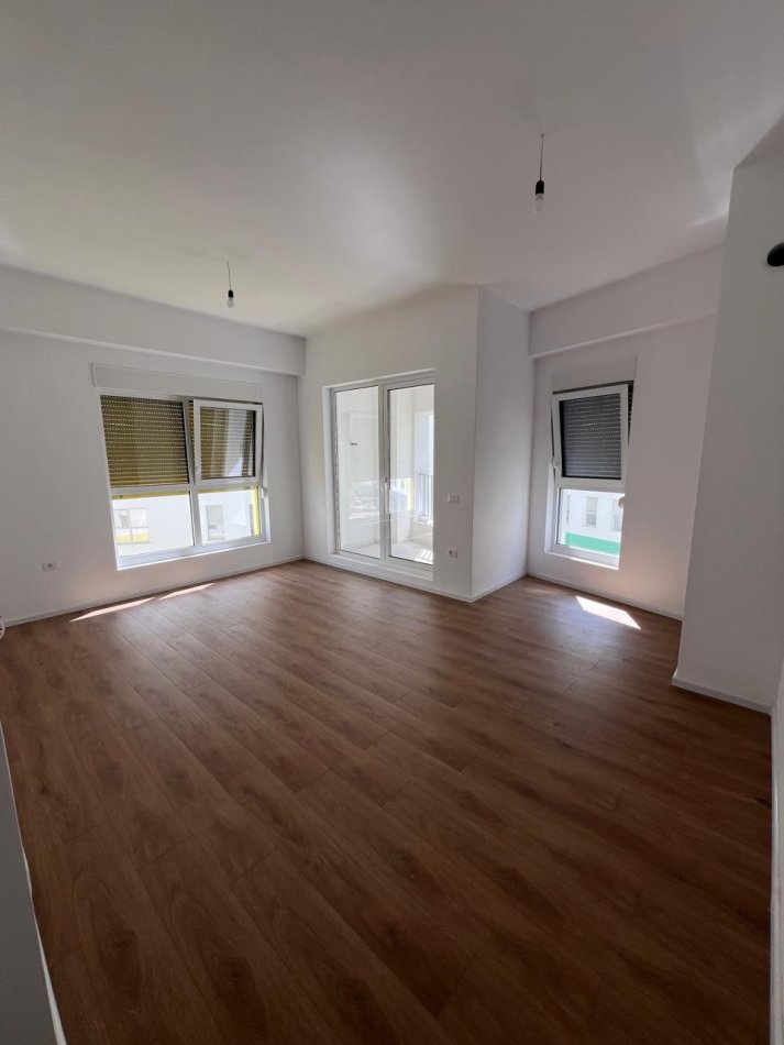 Tirane, shitet apartament 1+1 Kati 5, 64 m² 90.160 € (Rezidenca Kaimi)