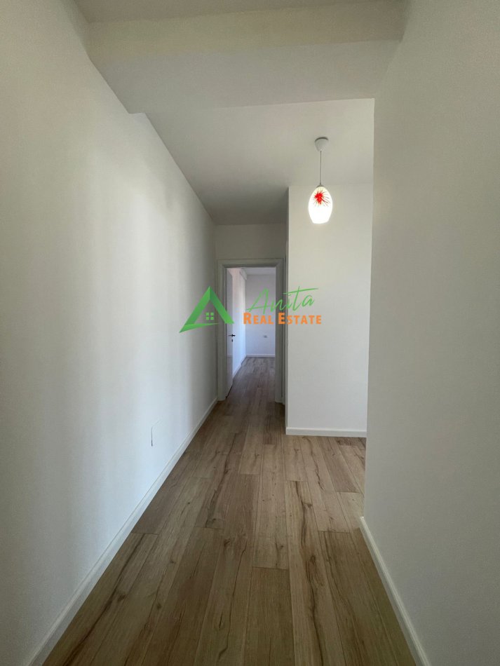 Tirane, shitet apartament 1+1+Ballkon Kati 8, 76 m² 150.000 € (Zogu i Zi)