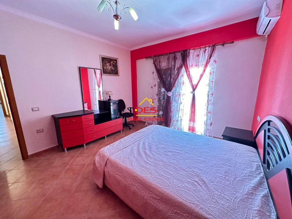 Vlore, jepet me qera apartament 2+1 Kati 4, 120 m² 500 € (Lagjia Pavaresia)