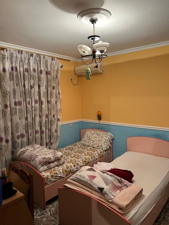 Tirane, jepet me qera apartament 2+1 Kati 2, 100 m² 500 € (Rr.Bardhyl)