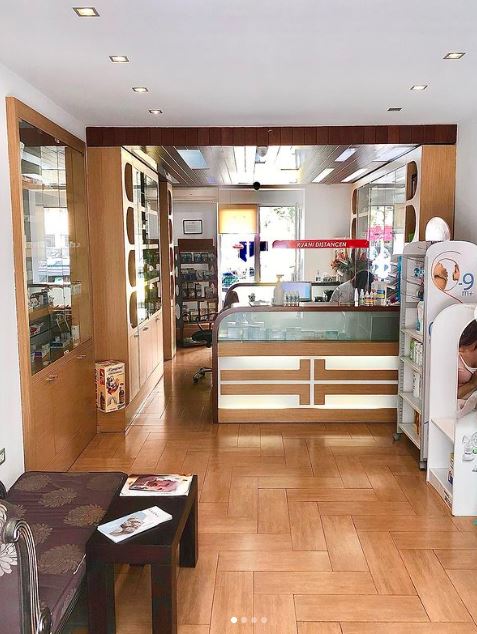 Tirane, jepet me qera dyqan Kati 0, 70 m² 700 Euro (Tirane)