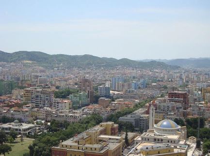 Tirane, jepet me qera apartament 2+1 Kati 8, 90 m² 450 € (Selite)