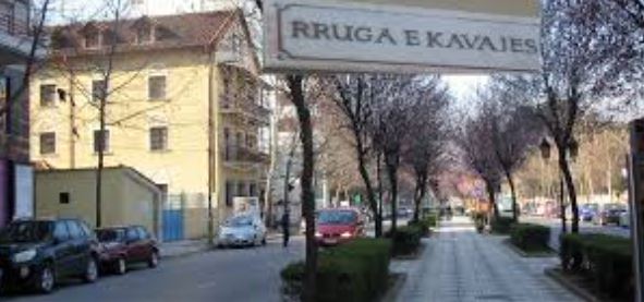 Tirane, jepet me qera apartament 1+1 Kati 8, 70 m² 599 € (Rruga e kavajes)