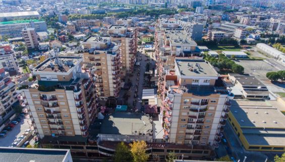 Tirane, jepet me qera apartament 2+1 Kati 7, 120 m² 600 € (Don Bosko)
