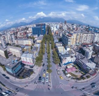 Tirane, jepet me qera apartament 2+1 Kati 5, 75 m² 500 € (Ish parku autobuzave)