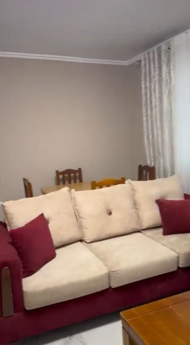 Tirane, jepet me qera apartament 1+1 Kati 2, 60 m² 400 € (Sanatoriumi)