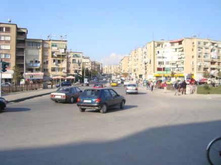 Tirane, jepet me qera apartament 2+1 Kati 1, 100 m² 500 € (Brryl)