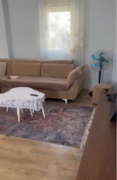 Tirane, shitet apartament 3+1 Kati 1, 173 m² 250.000 € (Liqeni I Thate)