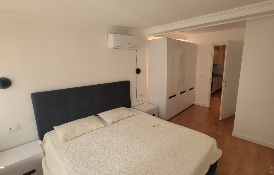 Tirane, shes apartament 2+1+Ballkon Kati 2, 85 m² 205.000 € (Bllok)