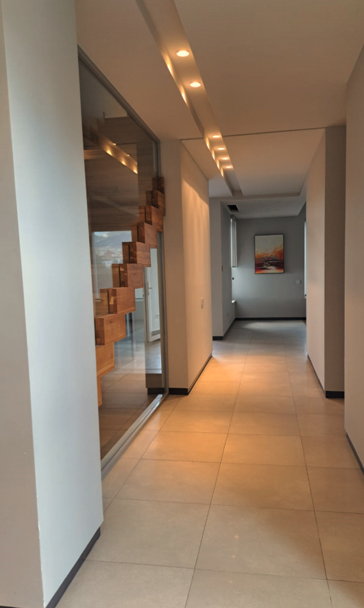 Tirane, jepet me qera Vile 3 Katshe , 250 m² 3900 € (Rezidenca Akacia Hills)