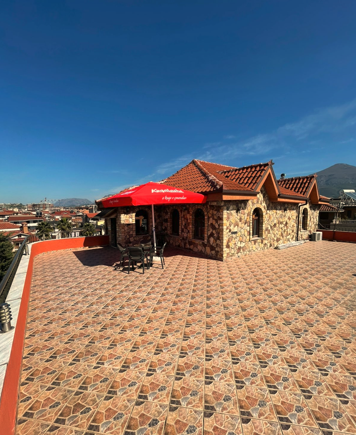 Tirane, shes Vile 3 Katshe , 840 m² 1.380.000 € (Spitali Amerikan 2)