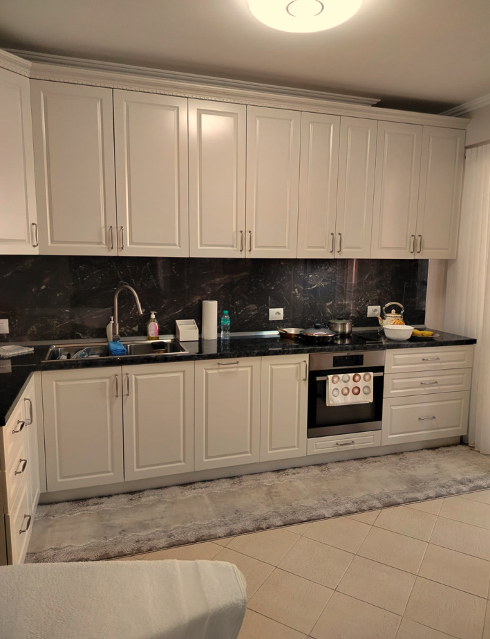 Tirane, shes apartament 2+1+Ballkon Kati 5, 113 m² 295.000 € (Selvia)