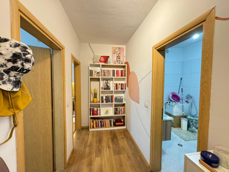 Tirane, shes apartament 2+1+Ballkon Kati 7, 87 m² 132.000 € (Astir)