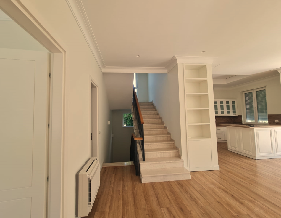 Tirane, jepet me qera Vile 2 Katshe Kati 0, 295 m² 4.000 € (Rolling Hills)