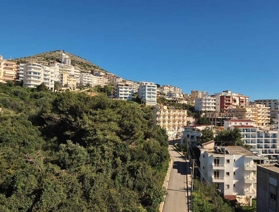 Sarande, jepet me qera apartament 2+1+2+BLK Kati 5, 450 euro, 100 m² (Sarande)