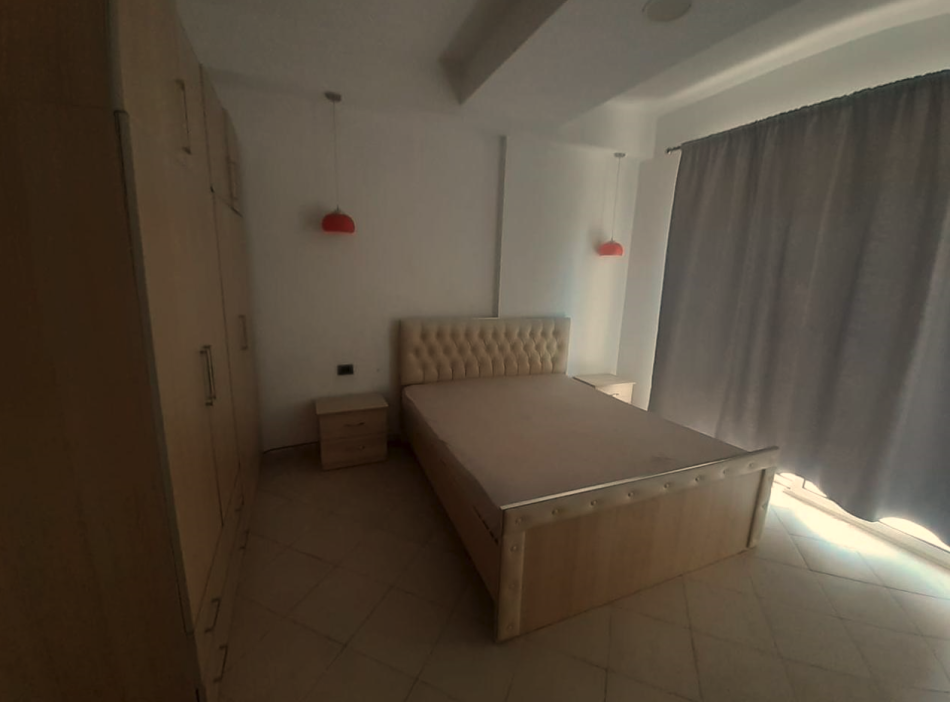 Tirane, shes apartament 1+1+Ballkon Kati 1, 70 m² 74.500 € (Fresk)
