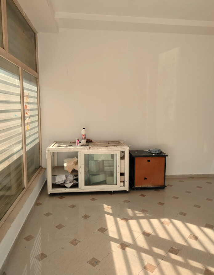 Tirane, shes ambjent biznesi Kati 0, 54 m² 110.000 € (Fabrika e Miellit)