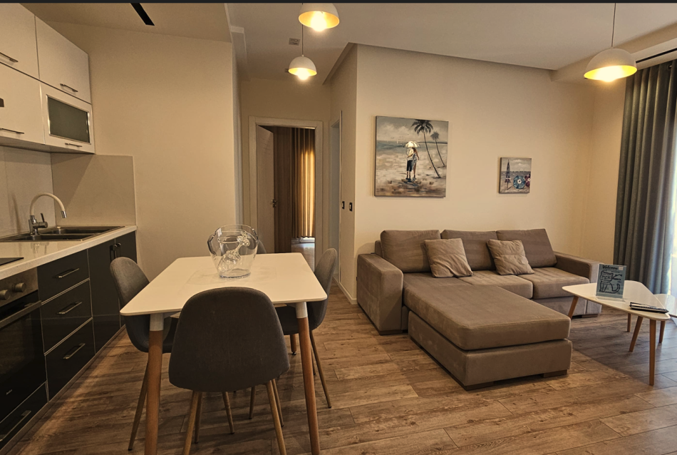 Sarande, jepet me qera apartament 2+1+2+BLK Kati 5, 450 euro, 100 m² (Sarande)
