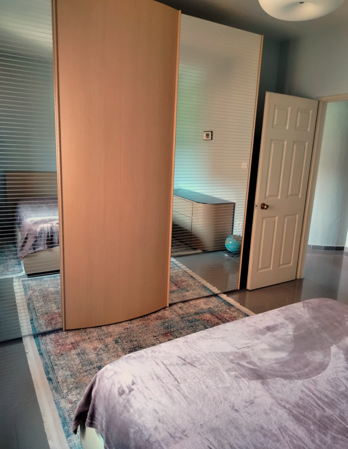Tirane, jepet me qera apartament 2+1+Ballkon Kati 4, 90 m² 710 € (Rruga e Kosovareve)