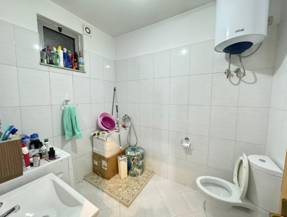 Tirane, shes apartament 2+1+Ballkon Kati 7, 87 m² 132.000 € (Astir)