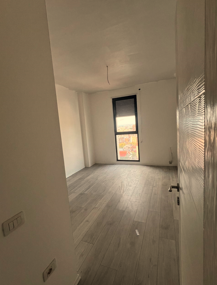 Tirane, shes apartament 3+1+Ballkon Kati 9, 133 m² 255.000 € (Kompleksi ASL)