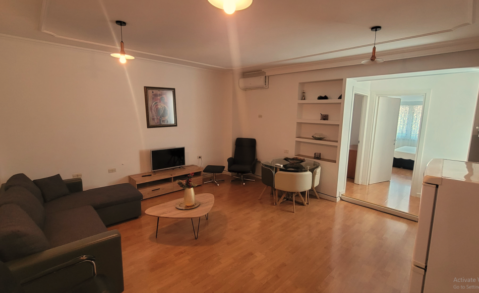 Tirane, shes apartament 2+1+Ballkon Kati 2, 85 m² 205.000 € (Bllok)