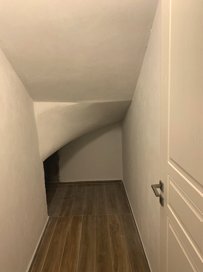 Tirane, jepet me qera ambjent biznesi Kati 0, 154 m² 1.100 € (Rruga Bardhyl)