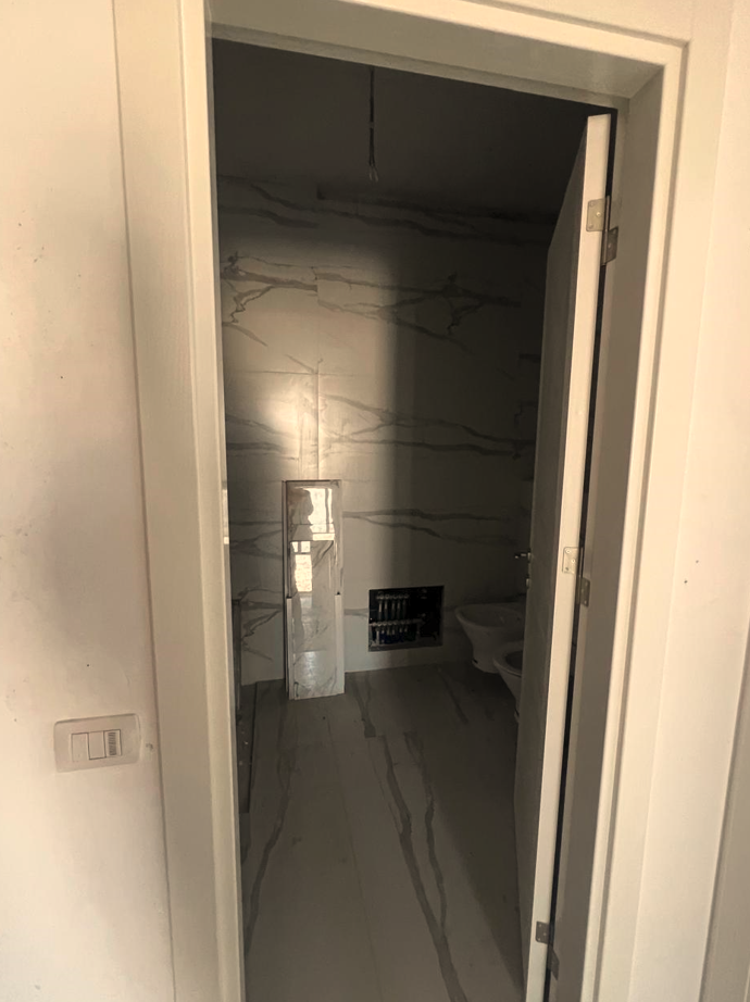 Tirane, shes apartament 3+1+Ballkon Kati 9, 133 m² 255.000 € (Kompleksi ASL)