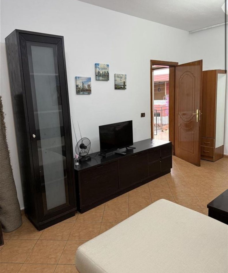 Tirane, jepet me qera garsonier Kati 2, 27.000 € (Siper Kompleksit Grand)