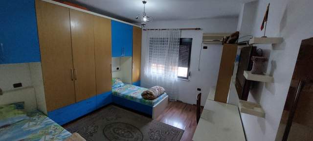 Tirane, jepet me qera apartament 2+1 Kati 4, 103 m² 370 Euro (Gjergj Legisi)