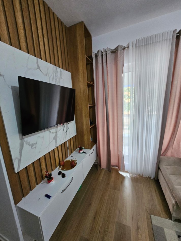 Tirane, shitet apartament 2+1 Kati 1, 73 m² 115.000 € (ali demi)