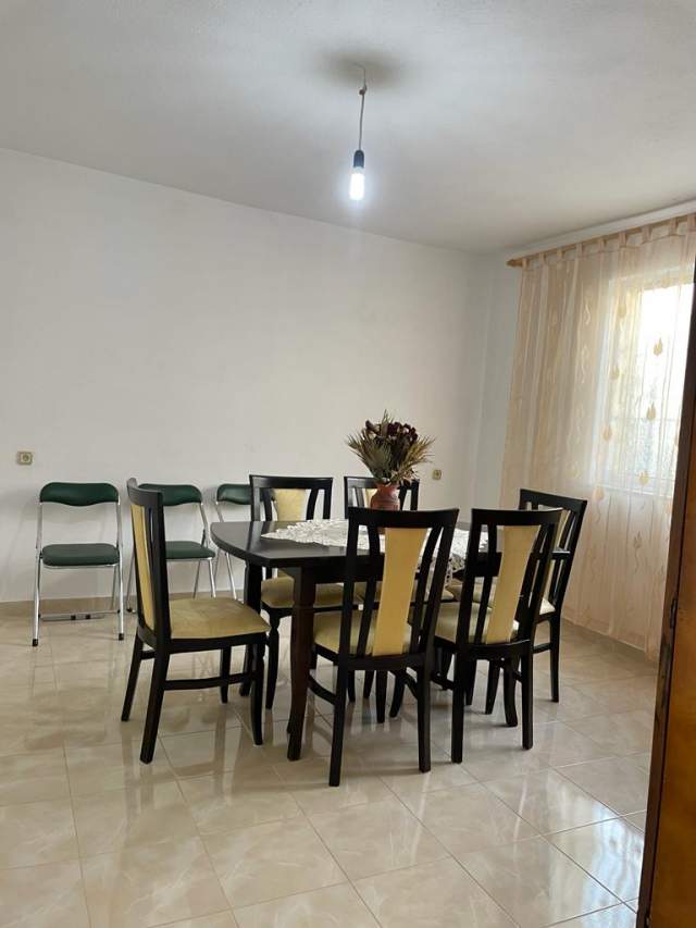 Tirane, shitet apartament 3+1 Kati 1, 96 m² 87.000 Euro (Oxhaku)