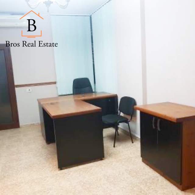 Tirane, jepet me qera ambjent biznesi Kati 2, 92 m² 45.000 Leke (Blv Zogu i Pare,Gjimnazi Sinan Tafaj)