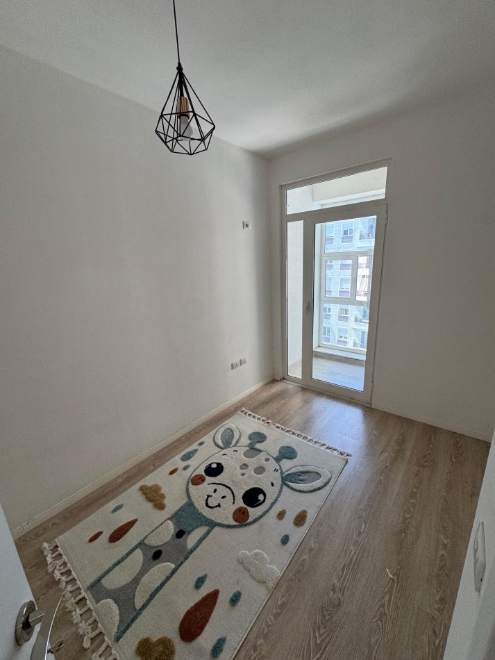 Tirane, jepet me qera apartament 2+1+Ballkon Kati 7, 83 m² 600 € (Rruga ndre mjeda)