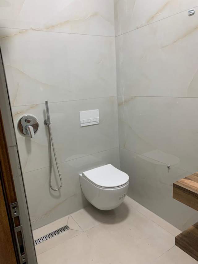 Tirane, jepet me qera apartament 1+1+BLK Kati 2, 61 m² 40.000 Leke (Rruga Kristaq Capo)
