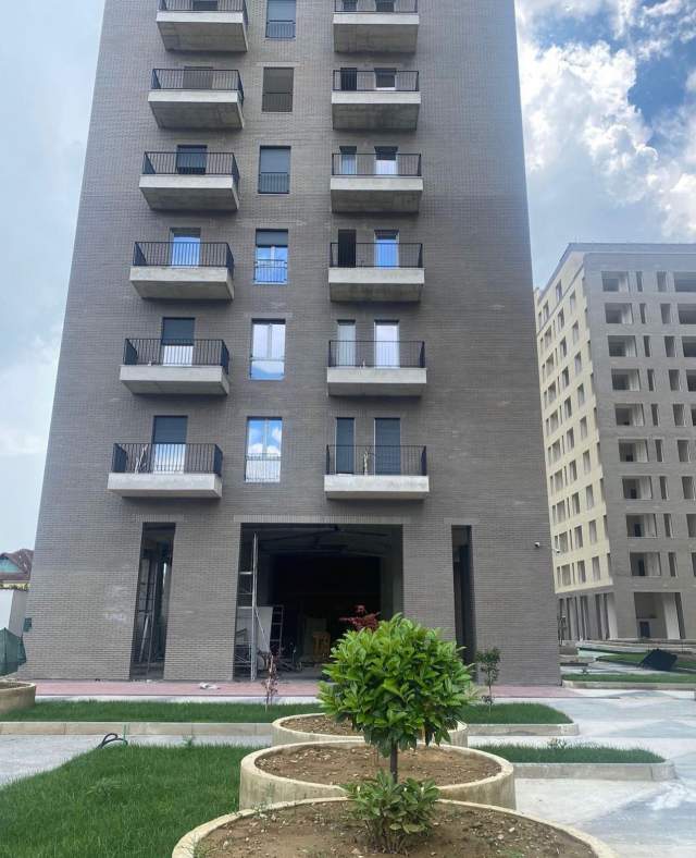 Tirane, shitet apartament 2+1+BLK Kati 2, 101 m² 136.000 Euro (Fusha Aviacionit)