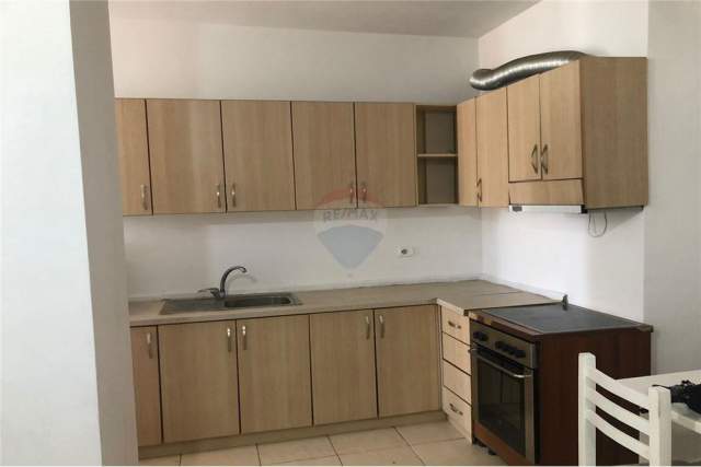 Tirane, jepet me qera apartament 1+1 Kati 3, 61 m² 32.000 Leke (Bulevardi Migjeni - Astir)