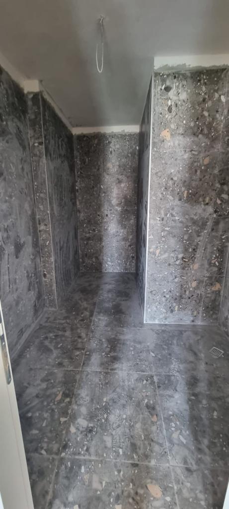 Tirane, shes apartament duplex 2+1+BLK Kati 1, 1.211 m² 165.000 Euro (Ish Parku)