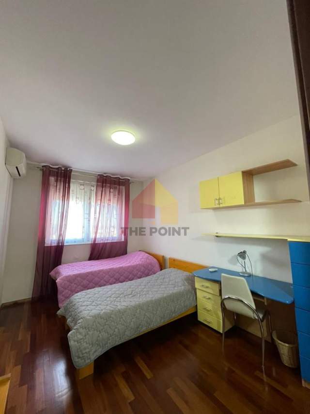 Tirane, jepet me qera apartament duplex Dublex Kati 2, 850 m² 850 Euro (Kodra e Diellit)