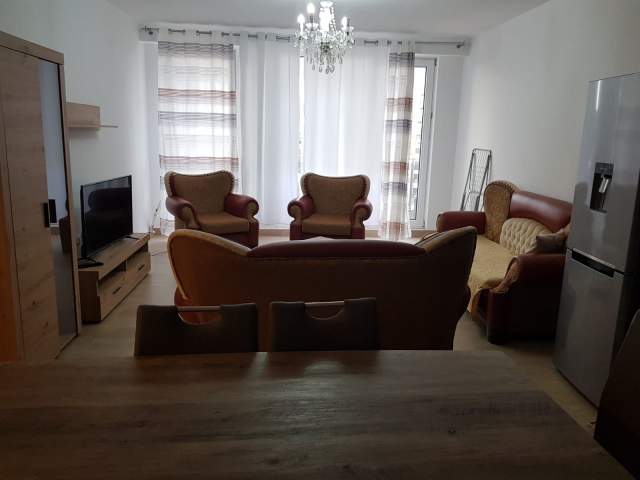 Tirane, jepet me qera apartament 1+1+BLK Kati 6, 80 m² 420 Euro (fusha e aviacionit kompleksi turdiu)