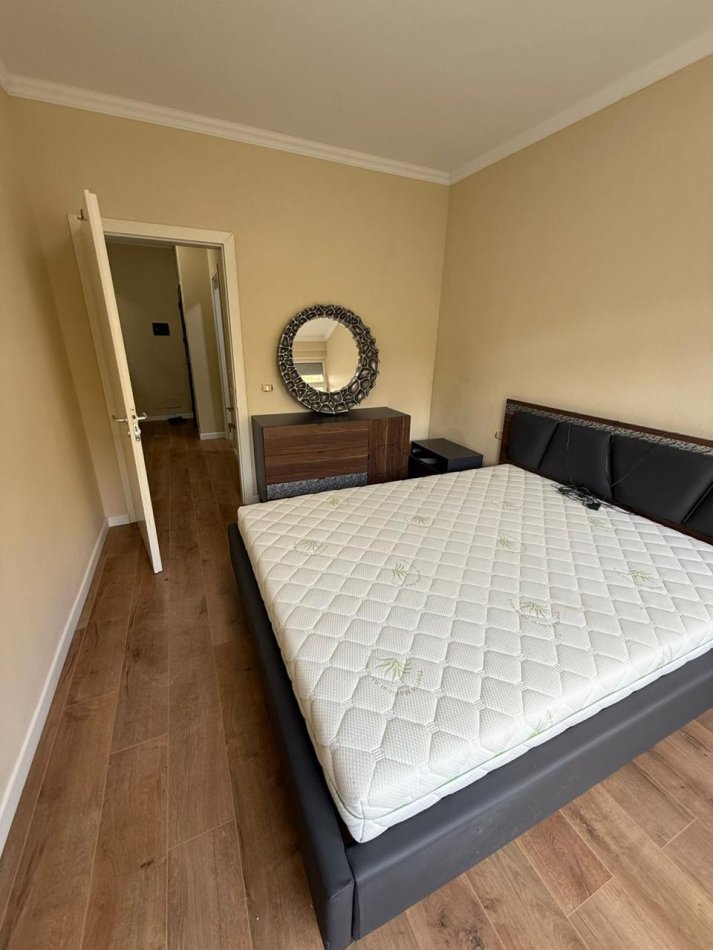 Durres, shitet apartament 1+1+Ballkon Kati 2, 74 m² 73.000 € (Shkembi Kavajes)