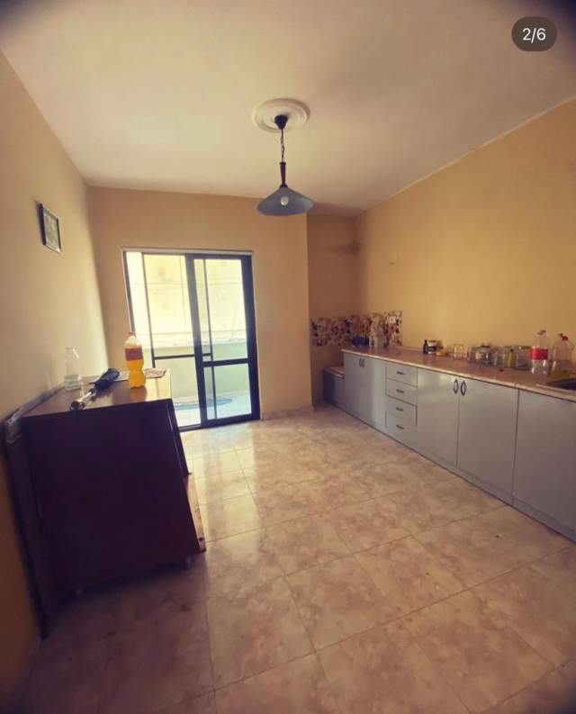 Tirane, jepet me qera apartament Kati 4, 109 m² 600 Euro (Sami Frasheri)