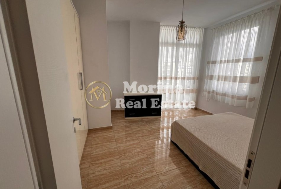 Tirane, jepet me qera apartament 3+1 Kati 5, 130 m² 600 € (Astir)