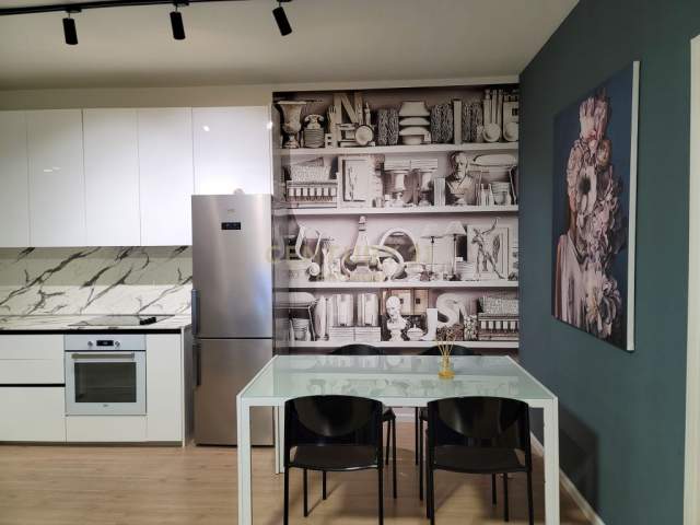 Tirane, jepet me qera apartament 1+1 Kati 4, 77 m² 400 Euro (Kodra e Diellit)