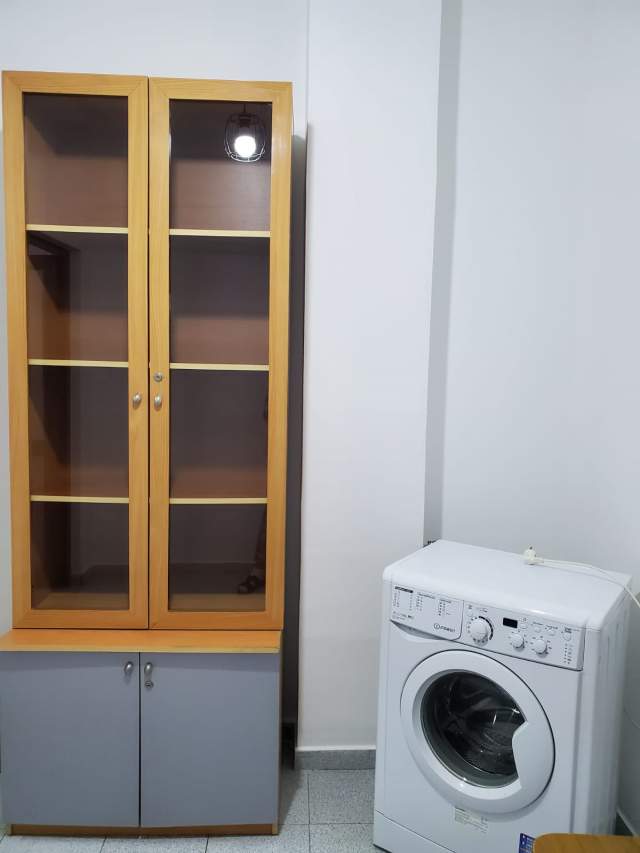 Tirane, jepet me qera 1+1 Kati 1, 70 m² 370 Euro (Rr Rauf Fico)