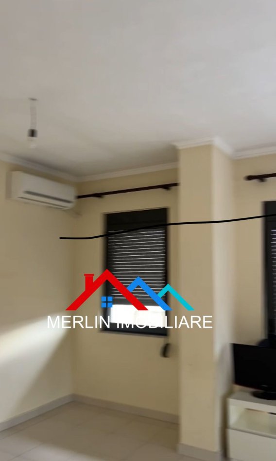 Tirane, jepet me qera apartament 1+1+Ballkon Kati 8, 92 m² 350 € (Milto Sotir Gura,ASTIR)