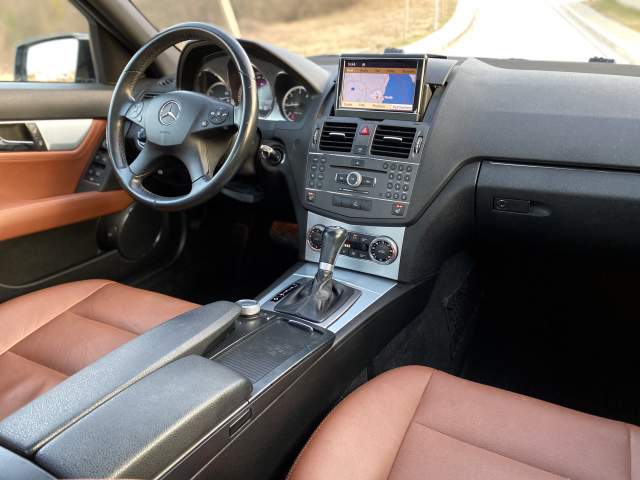 Tirane, shes makine Mercedes-Benz C klas Avantgarde Viti 2009,