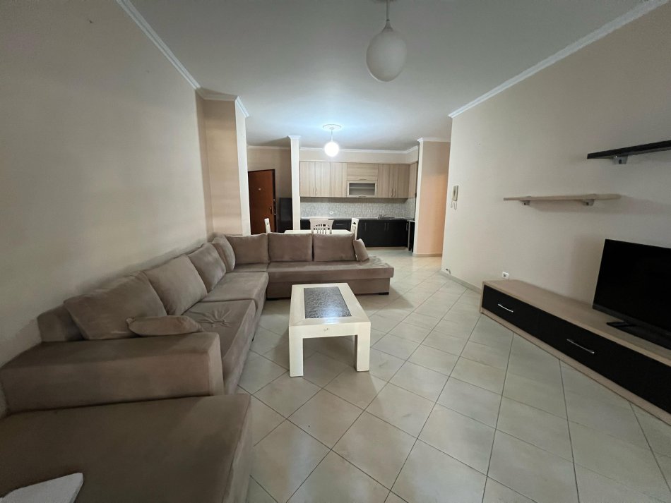 Tirane, shitet apartament 2+1+Ballkon Kati 1, 113 m² 215.000 € (Don Bosko)