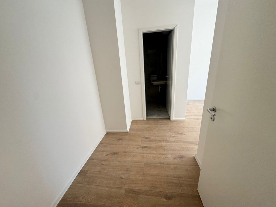 Tirane, jepet me qera apartament 2+1 Kati 2, 90 m² 450 € (rruga jordan misja)